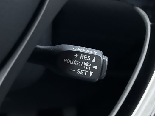 Toyota C-HR 2.0 Hybrid Dynamic | Carplay | LED | Camera | ACC ActivLease financial lease