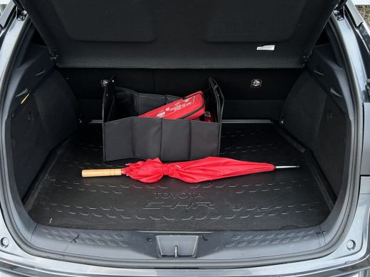 Toyota C-HR 2.0 Hybrid Dynamic | Carplay | LED | Camera | ACC ActivLease financial lease