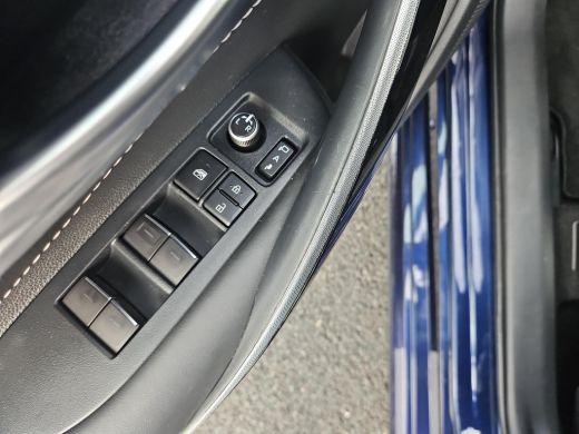 Toyota Corolla Touring Sports 1.8 Hybrid Style ActivLease financial lease