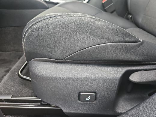 Toyota Corolla Touring Sports 1.8 Hybrid Style ActivLease financial lease