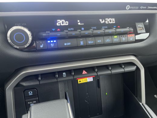 Toyota Tundra 3.5 V6 Limited Crew Cab | 06-10141018 Voor meer informatie ActivLease financial lease