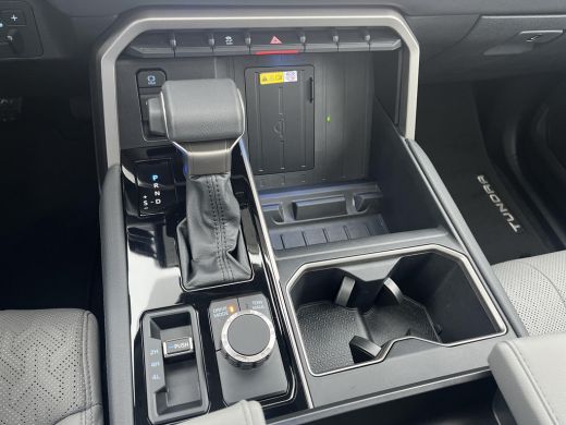 Toyota Tundra 3.5 V6 Limited Crew Cab | 06-10141018 Voor meer informatie ActivLease financial lease