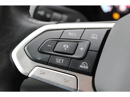 Volkswagen Crafter 35 2.0 TDI L3H3 Exclusive | 140 pk | Automaat | Trekhaak | Navi | Travel Assist | Airco | Betonpl... ActivLease financial lease