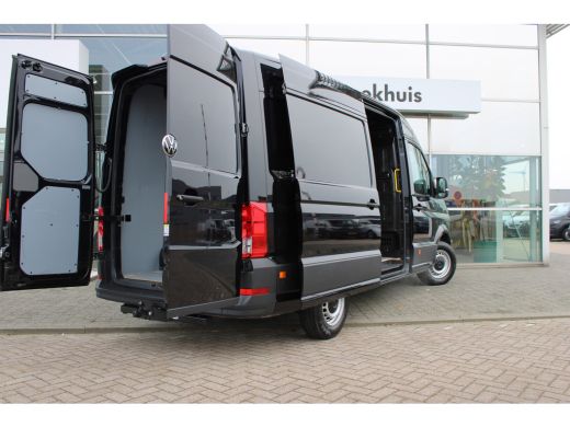 Volkswagen Crafter 35 2.0 TDI L3H3 Exclusive | 140 pk | Automaat | Trekhaak | Navi | Travel Assist | Airco | Betonpl... ActivLease financial lease