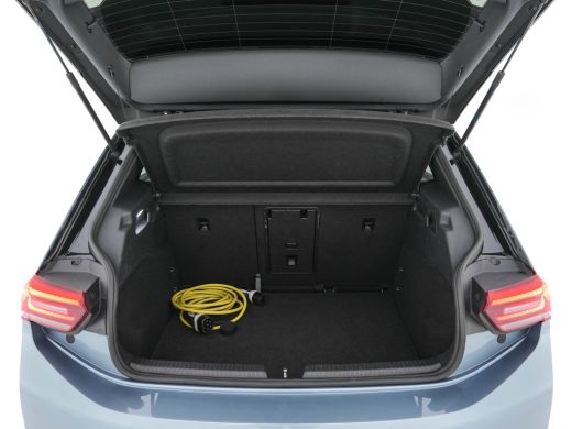 Volkswagen ID.3 Business 58 kWh [ 3-Fase ] {SOH-87%} (INCL.BTW)  *FULL-LED | AMBIENT-LIGHT | KEYLESS | CAMERA | H... ActivLease financial lease