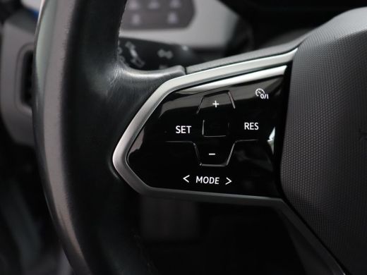 Volkswagen ID.3 First Plus 58 kWh | Trekhaak | Stoel & stuurverwarming | Camera | Adaptive cruise | Sfeerverlicht... ActivLease financial lease