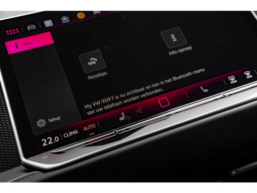 Volkswagen Passat Variant 1.5 eHybrid Business HUD | Achteruitrijcamera | Trekhaak | Stoel&Stuurverwarming | Adapti... ActivLease financial lease