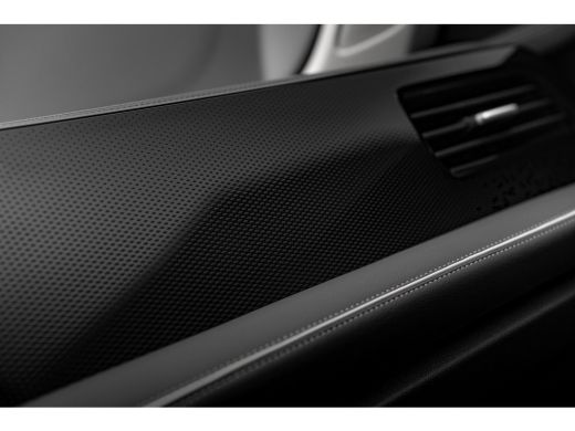 Volkswagen Passat Variant 1.5 eHybrid Business HUD | Achteruitrijcamera | Trekhaak | Stoel&Stuurverwarming | Adapti... ActivLease financial lease