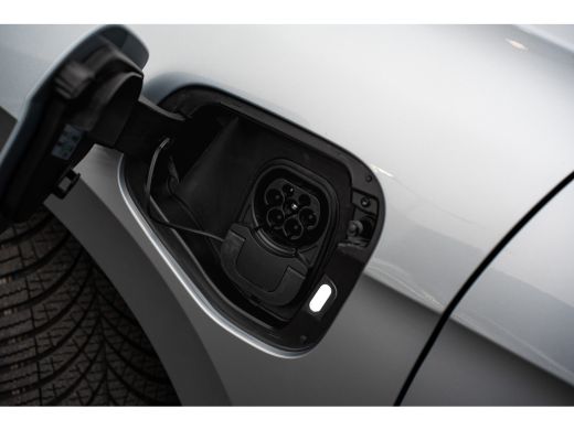 Volkswagen Passat Variant 1.5 eHybrid Business HUD | Achteruitrijcamera | Trekhaak | Stoel&Stuurverwarming | Adapti... ActivLease financial lease