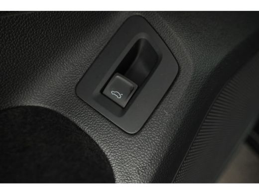 Volkswagen Passat Variant 2.0 TDI Elegance Business R Automaat, Leer, virtual, Climate, ActivLease financial lease