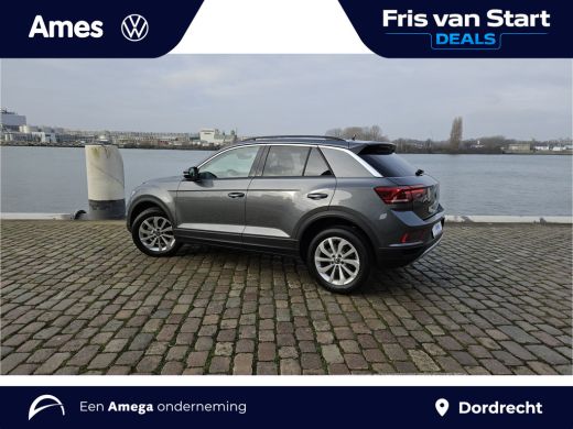 Volkswagen T-Roc Life Edition 1.0 TSI 85 kW / 116 PK SUV 6 versn. Hand | Uit voorraad leverbaar |Multimediapakket | ActivLease financial lease