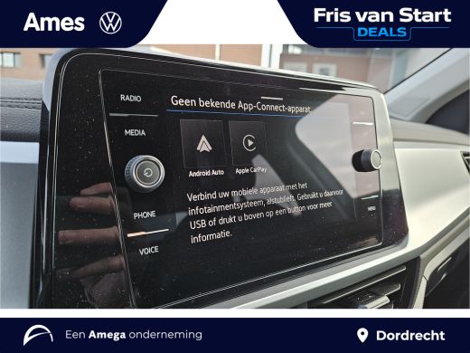 Volkswagen T-Roc Life Edition 1.0 TSI 85 kW / 116 PK SUV 6 versn. Hand | Uit voorraad leverbaar |Multimediapakket | ActivLease financial lease