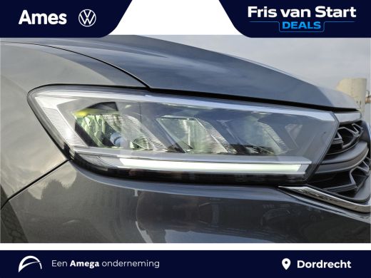 Volkswagen T-Roc Life Edition 1.0 TSI 85 kW / 116 PK SUV 6 versn. Hand | Uit voorraad leverbaar |Multimediapakket | ActivLease financial lease