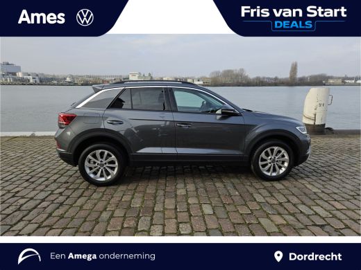 Volkswagen T-Roc Life Edition 1.0 TSI 85 kW / 116 PK SUV 6 versn. Hand | Uit voorraad leverbaar |Multimediapakket | ActivLease financial lease