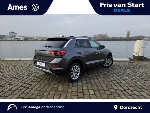 Volkswagen T-Roc Life Edition 1.0 TSI 85 kW / 116 PK SUV 6 versn. Hand | Uit voorraad leverbaar |Multimediapakket | ActivLease financial lease