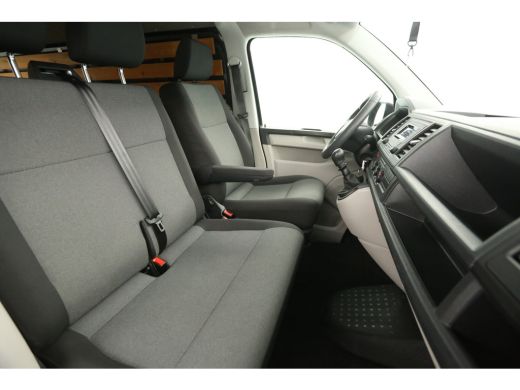 Volkswagen Transporter 2.0 TDI 150PK L2H1 | Airco | Cruise | 3-Zits | Elektrpakket | Schuifdeur ActivLease financial lease