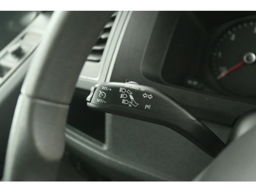 Volkswagen Transporter 2.0 TDI 150PK L2H1 | Airco | Cruise | 3 Zits | Elektrpakket | Schuifdeur ActivLease financial lease