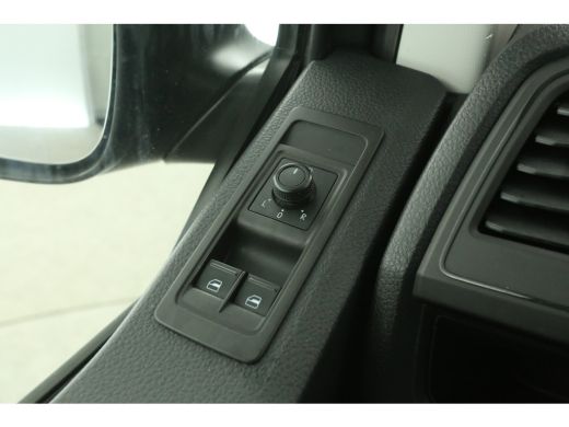 Volkswagen Transporter 2.0 TDI 150PK L2H1 | Airco | Cruise | 3 Zits | Elektrpakket | Schuifdeur ActivLease financial lease