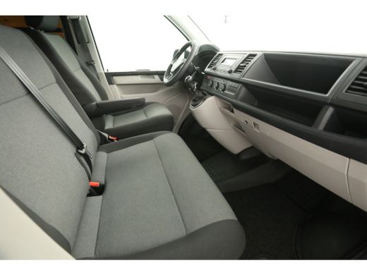Volkswagen Transporter 2.0 TDI 150PK L2H1 | Airco | Cruise | 3 Zits | Elektrpakket | Schuifdeur ActivLease financial lease