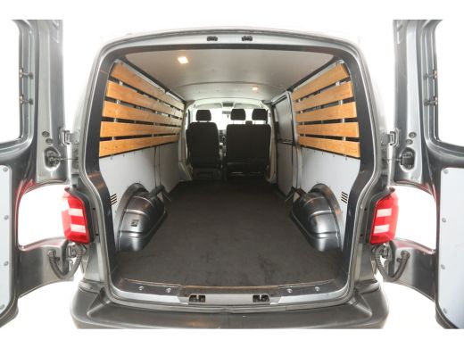 Volkswagen Transporter 2.0 TDI 150PK L2H1 | Airco | Cruise | 3-Zits | Elektrpakket | Schuifdeur ActivLease financial lease
