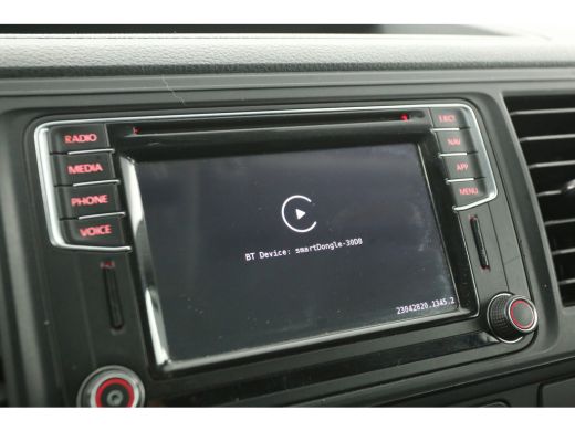 Volkswagen Transporter 2.0 TDI L2H1 | Airco | Cruise | 3-Zits | Trekh. | 2xSchuifdeur | Navi | Carplay | Parkeersens. ActivLease financial lease