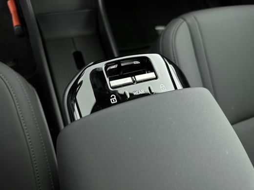 Volvo  EX30 Single Motor Extended Range Plus 69 kWh | PDC V+A en 360 camera | Climate Pack | ActivLease financial lease