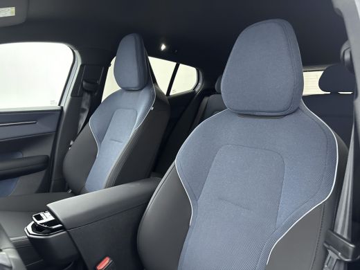 Volvo  EX30 Single Motor Extended Range Plus 69 kWh | PDC V+A en 360 camera | Climate Pack | ActivLease financial lease