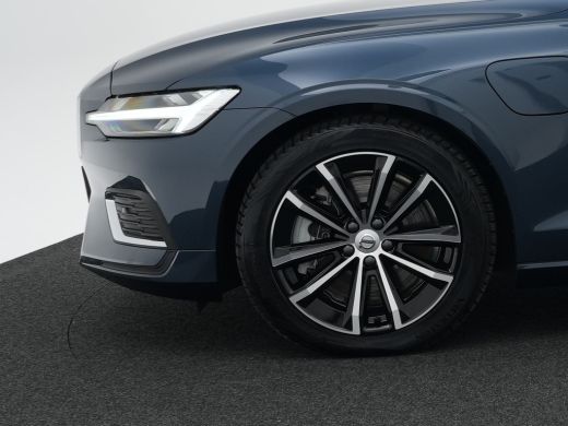 Volvo  V60 T6 Recharge AWD Essential Bright | Leder | Trekhaak | BLIS | Adaptive Cruise | Pilot Assist | Cli... ActivLease financial lease