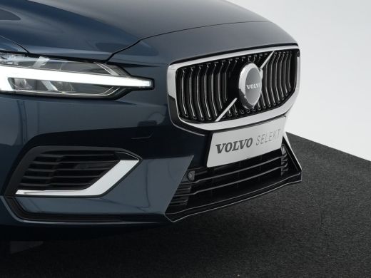 Volvo  V60 T6 Recharge AWD Essential Bright | Leder | Trekhaak | BLIS | Adaptive Cruise | Pilot Assist | Cli... ActivLease financial lease