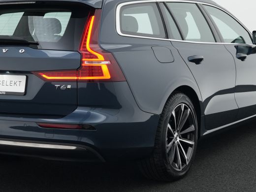 Volvo  V60 T6 Recharge AWD Essential Bright | Leder | Trekhaak | BLIS | Adaptive Cruise | Pilot Assist | Cli... ActivLease financial lease