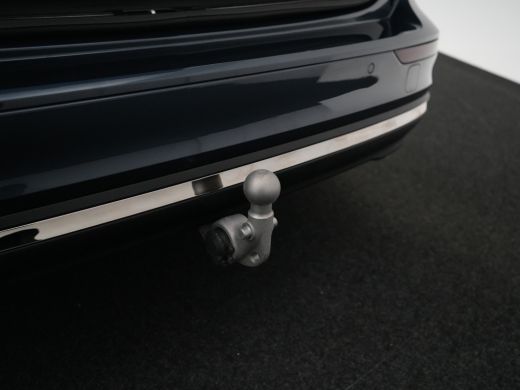 Volvo  V60 T6 Recharge AWD Essential Bright | Leder | Trekhaak | BLIS | Adaptive Cruise | Pilot Assist | Cli... ActivLease financial lease