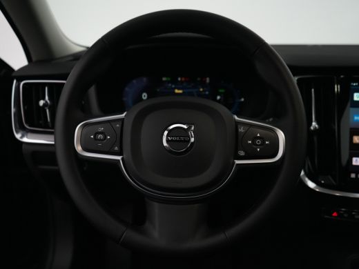 Volvo  V60 T6 Recharge AWD Essential Bright | Leder | Trekhaak | BLIS | Adaptive Cruise | Pilot Assist | Cli... ActivLease financial lease