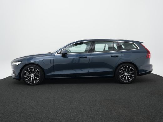 Volvo  V60 T6 Recharge AWD Essential Bright | Leder | Trekhaak | BLIS | Adaptive Cruise | Pilot Assist | Cli... ActivLease financial lease