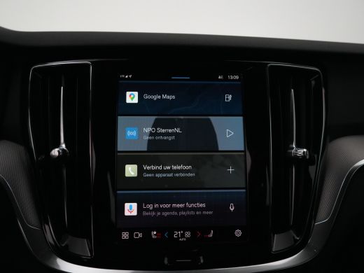 Volvo  V60 T6 Recharge AWD Essential Bright | Leder | Trekhaak | BLIS | Adaptive Cruise | Pilot Assist | Cli... ActivLease financial lease