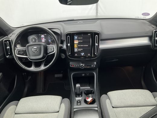Volvo  XC40 1.5 Automaat Pro Sportstoelen Carplay Hoge zit Business ActivLease financial lease