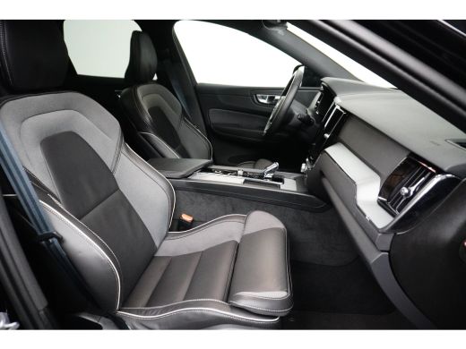 Volvo  XC60 2.0 T6 Plug-in hybrid AWD Plus Black Edition | Achteruitrijcamera | Apple Carplay/Android Auto|te... ActivLease financial lease