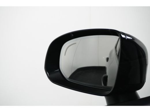 Volvo  XC60 2.0 T6 Plug-in hybrid AWD Plus Black Edition | Achteruitrijcamera | Apple Carplay/Android Auto|te... ActivLease financial lease