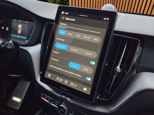 Volvo  XC60 2.0 T8 455pk Plug-in hybrid AWD Ultra Black Edition HEICO SPORTIV | Luchtvering | Bowers&Wilkins ... ActivLease financial lease