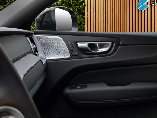 Volvo  XC60 2.0 T8 455pk Plug-in hybrid AWD Ultra Black Edition HEICO SPORTIV | Luchtvering | Bowers&Wilkins ... ActivLease financial lease