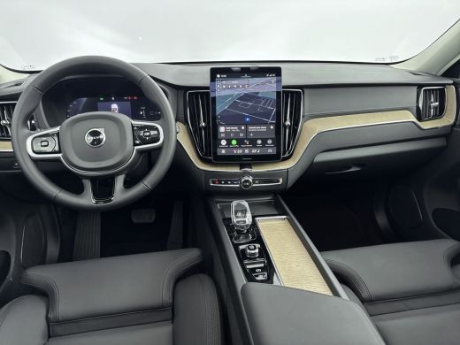 Volvo  XC60 NEW MODEL T6 Plug-in hybrid AWD Ultra Dark | Trekhaak | PDC V+A en 360 Camera | Panoramadak | Hea... ActivLease financial lease