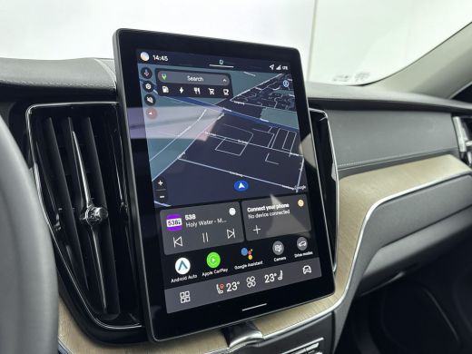 Volvo  XC60 NEW MODEL T6 Plug-in hybrid AWD Ultra Dark | Trekhaak | PDC V+A en 360 Camera | Panoramadak | Hea... ActivLease financial lease