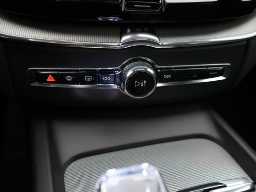 Volvo  XC60 Plus Dark Recharge Plug-In Hybrid AWD ActivLease financial lease