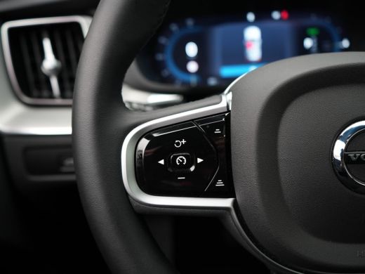 Volvo  XC60 Plus Dark Recharge Plug-In Hybrid AWD ActivLease financial lease