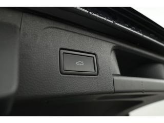 Volkswagen Passat Variant 2.0 TDI Elegance Business R Automaat, Leer, virtual, Climate,