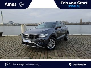 Volkswagen T-Roc Life Edition 1.0 TSI 85 kW / 116 PK SUV 6 versn. Hand | Uit voorraad leverbaar |Multimediapakket |