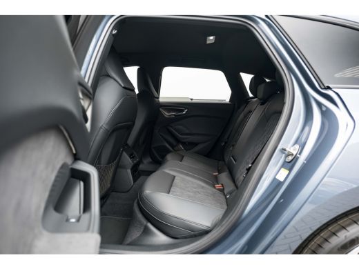 Audi A5 Avant S edition | Adaptive cruise control | Aluminium optiek in het interieur | Audi smartphone i... ActivLease financial lease