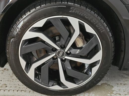 Audi e-tron 55 quattro Business edition Plus 95 kWh NL-AUTO | PANODAK | SOH 93% | TREKHAAK ActivLease financial lease