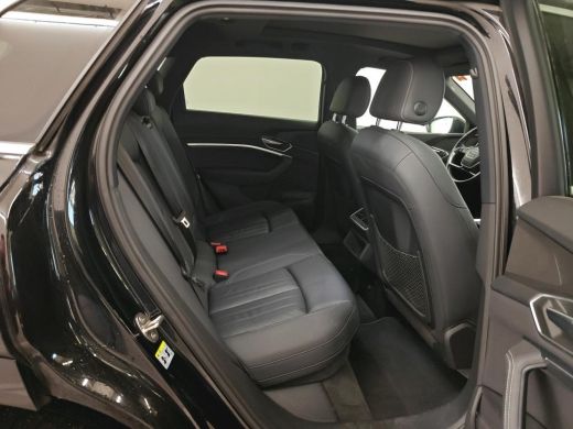 Audi e-tron 55 quattro Business edition Plus 95 kWh NL-AUTO | PANODAK | SOH 93% | TREKHAAK ActivLease financial lease