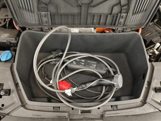 Audi e-tron 55 quattro Business edition Plus 95 kWh NL-AUTO | PANODAK | SOH 93% | TREKHAAK ActivLease financial lease