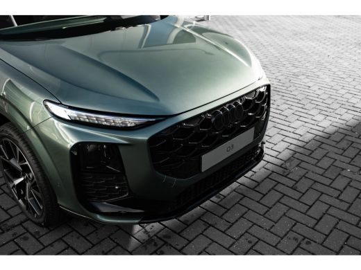 Audi Q3 S edition | 3-zone airconditioning | Adaptive cruise control | Audi sound system ActivLease financial lease